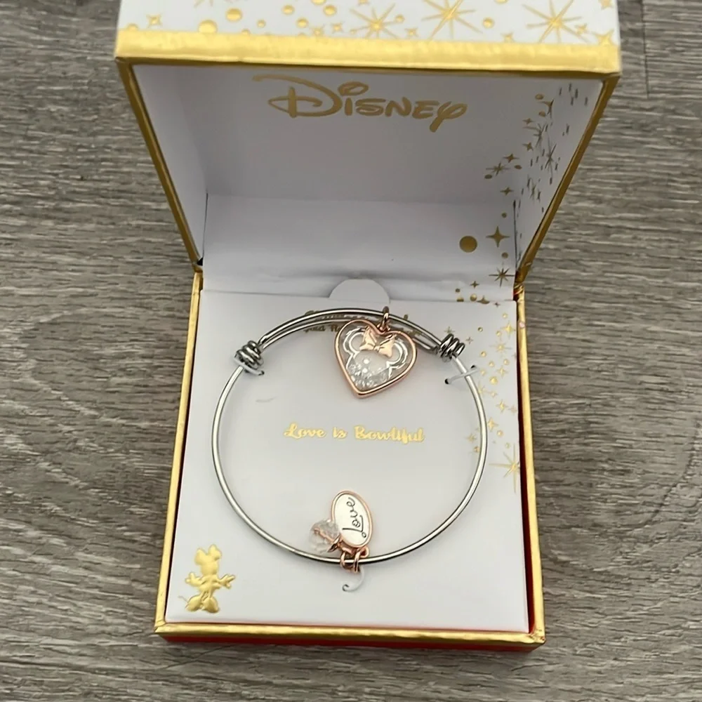 Brand New Disney Love is Bowtiful Bracelet Sterling Silver Heart Charms Minnie